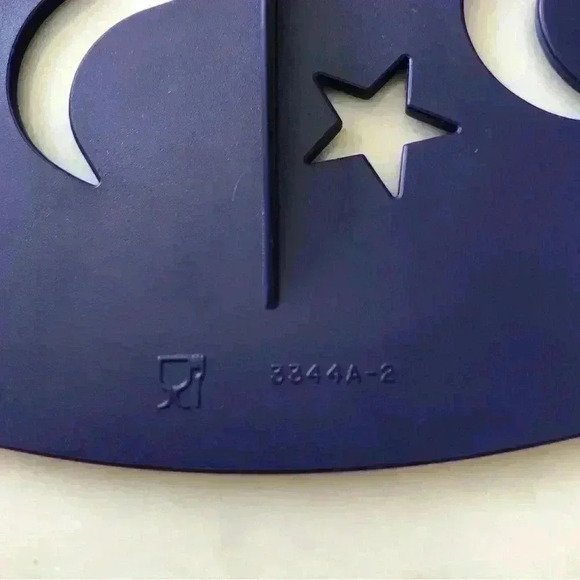 Tupperware Purple Cool'n Lift Cake Pie Rack /  Stencil Celestial Pattern 3344 A - Picture 6 of 8